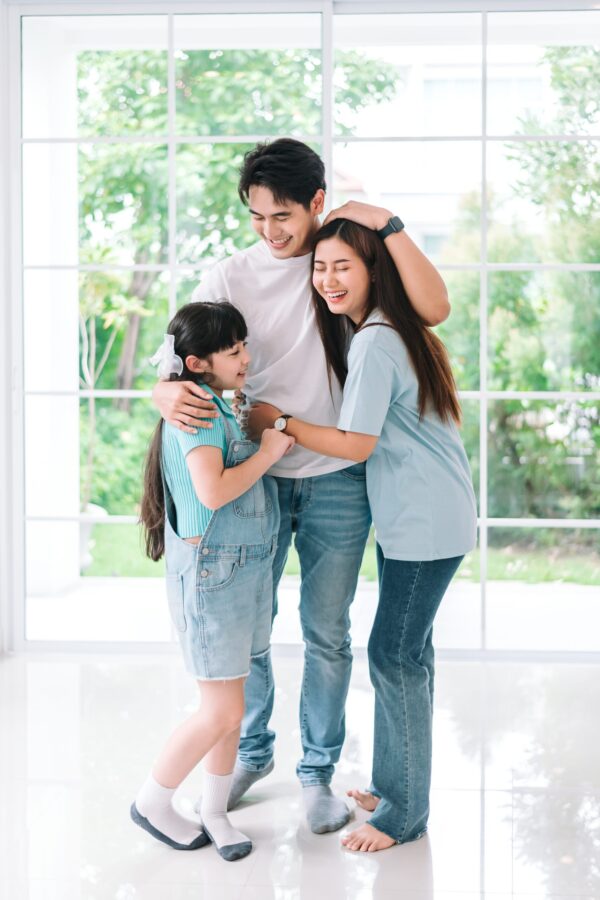 Portrait,Of,Young,Happy,Asian,Family,Spending,Time,Together,At